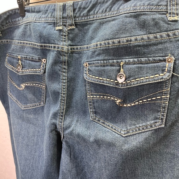 CJ Banks Straight Leg Flap Pocket Jeans Womens 24w Plus size Stretch Denim 2260 - Picture 9 of 10